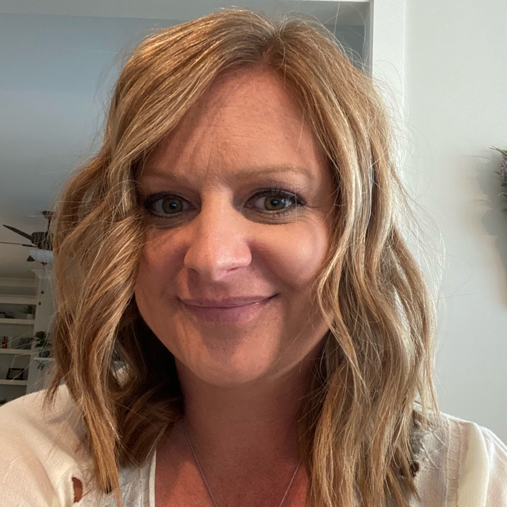 Meet your Posher, Cortney